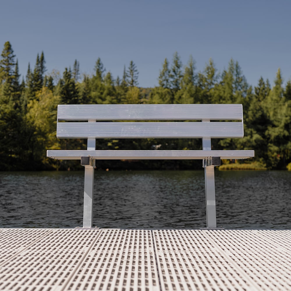 Banc d'aluminium